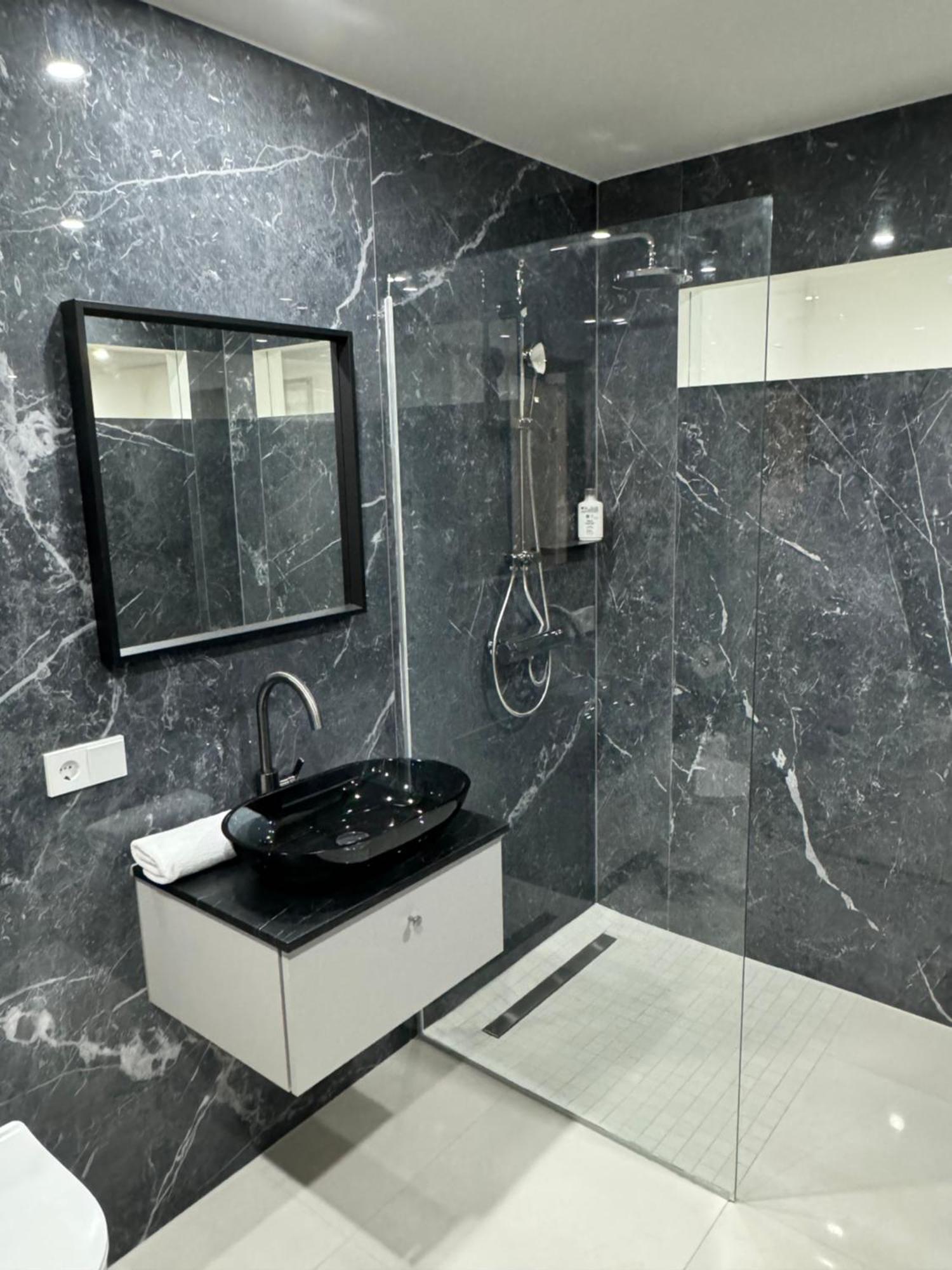 Luxurious Apartment In The Centre Of فيينا المظهر الخارجي الصورة
