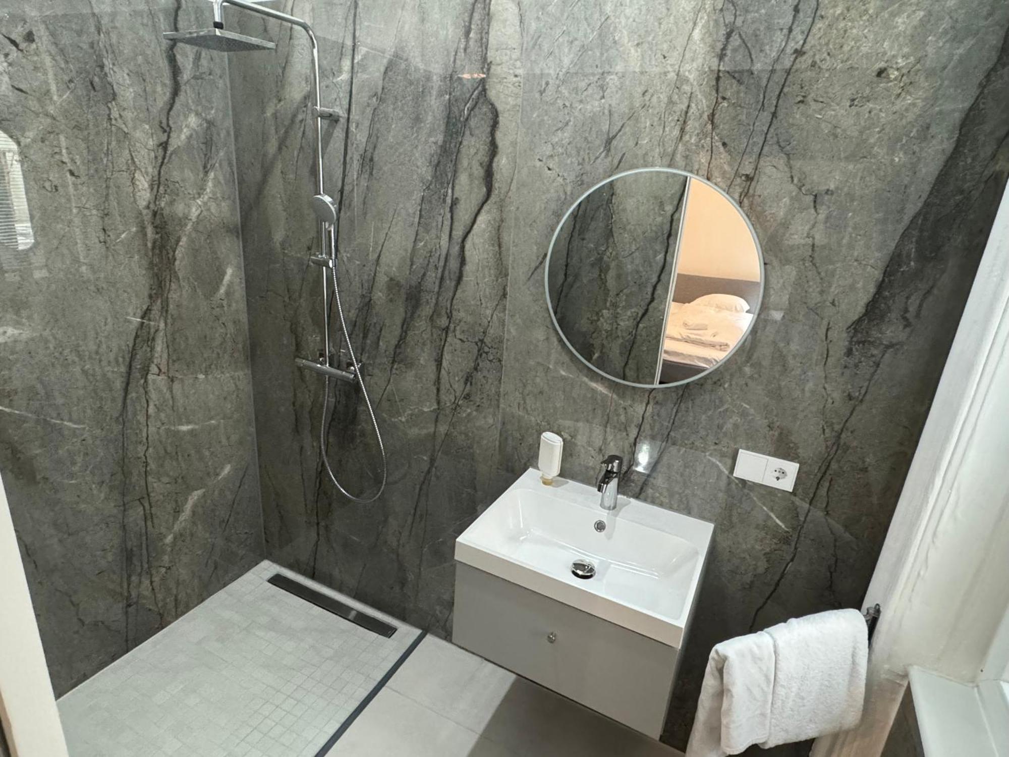 Luxurious Apartment In The Centre Of فيينا المظهر الخارجي الصورة