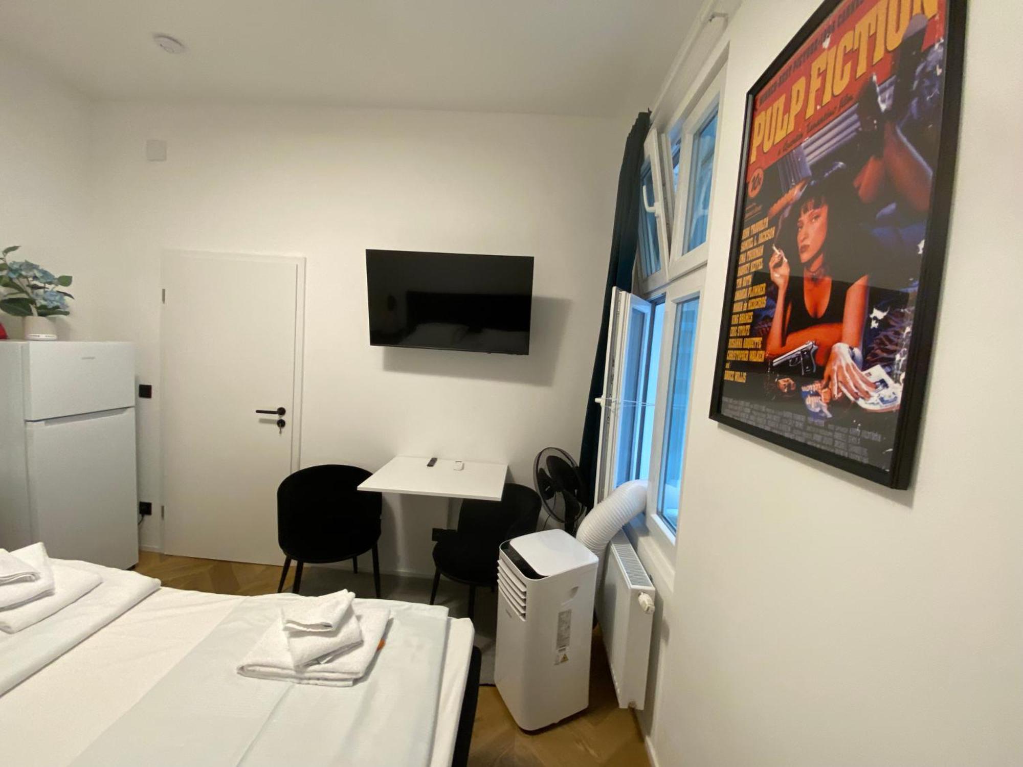 Luxurious Apartment In The Centre Of فيينا الغرفة الصورة